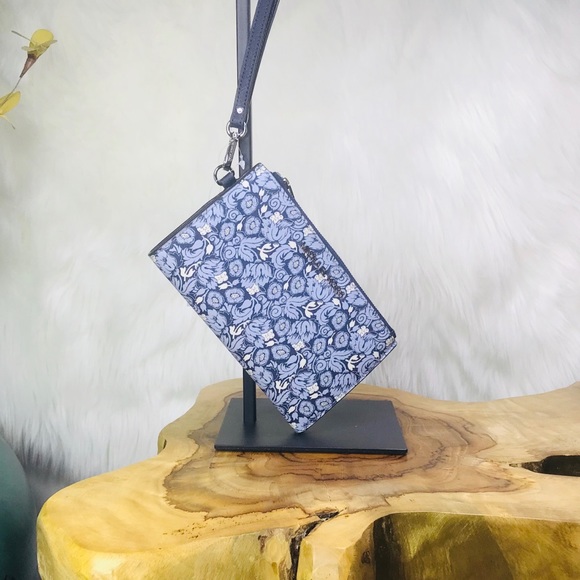 Michael Kors Jet Set Double Zip Floral Wristlet - Picture 7 of 8